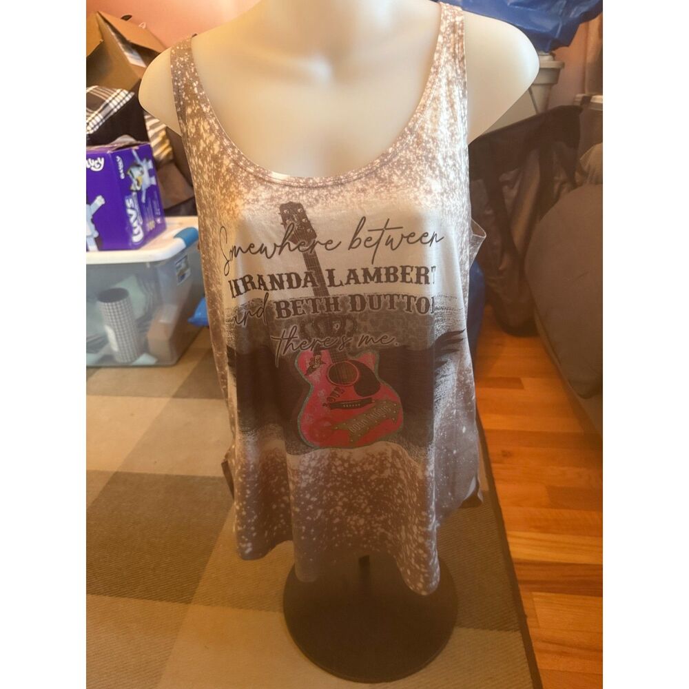 Graphic Tank Top EUC Size Medium